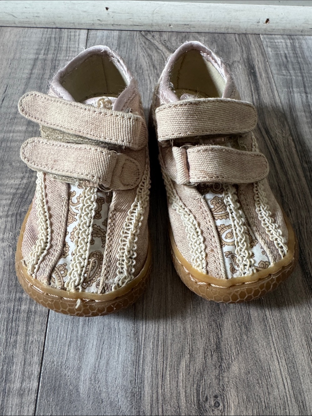 Livie & Luca Beige Canvas Velcro Paisley Trim Sneakers 5 bohemian
